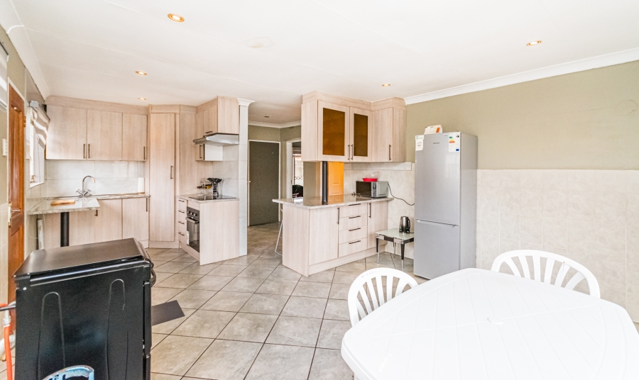 5 Bedroom Property for Sale in Krugersdorp West Gauteng