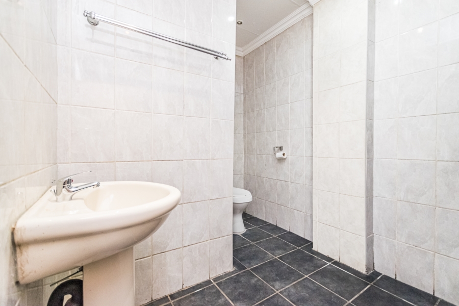 5 Bedroom Property for Sale in Krugersdorp West Gauteng