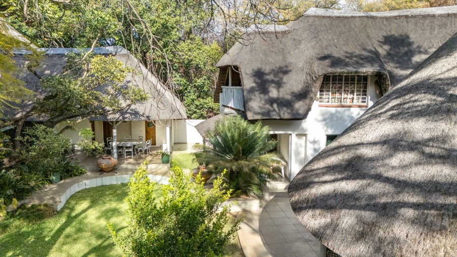 5 Bedroom Property for Sale in Bryanston Gauteng