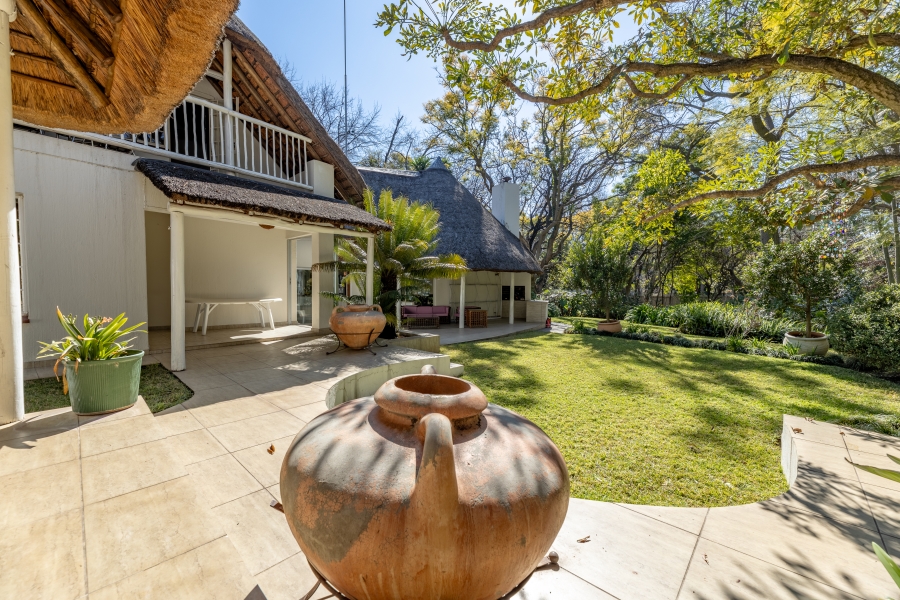 5 Bedroom Property for Sale in Bryanston Gauteng