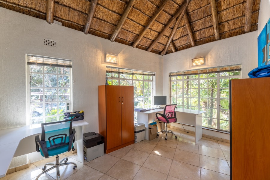 5 Bedroom Property for Sale in Bryanston Gauteng