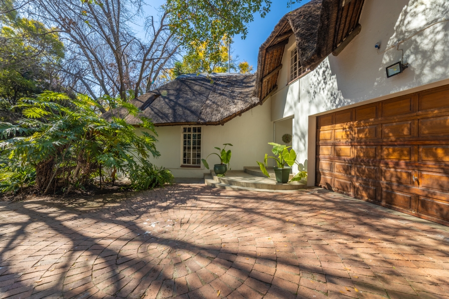 5 Bedroom Property for Sale in Bryanston Gauteng