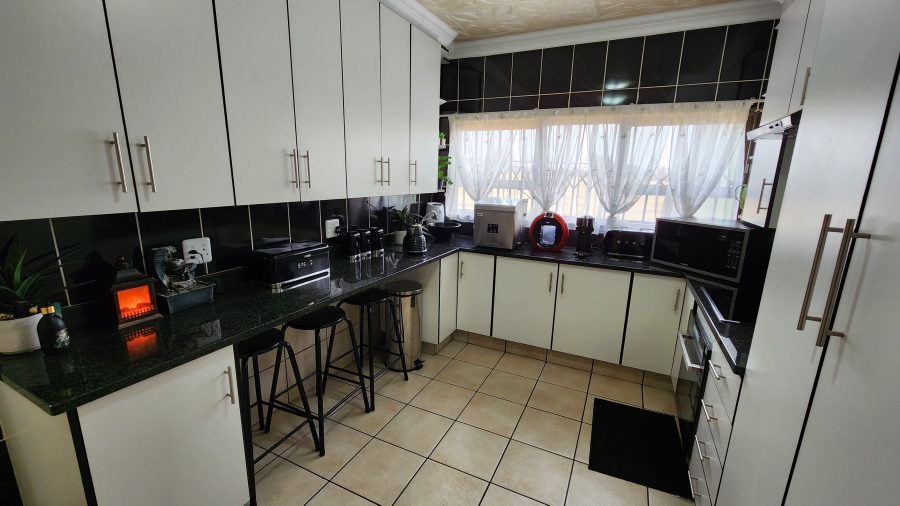 4 Bedroom Property for Sale in Heidelberg A H Gauteng