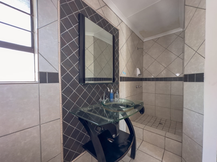 8 Bedroom Property for Sale in Newlands Gauteng