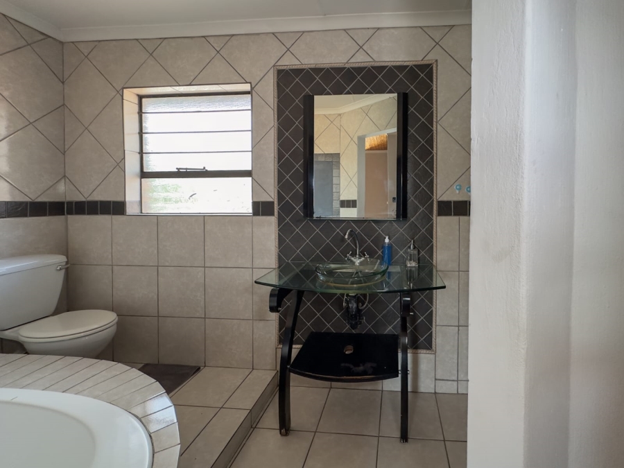 8 Bedroom Property for Sale in Newlands Gauteng