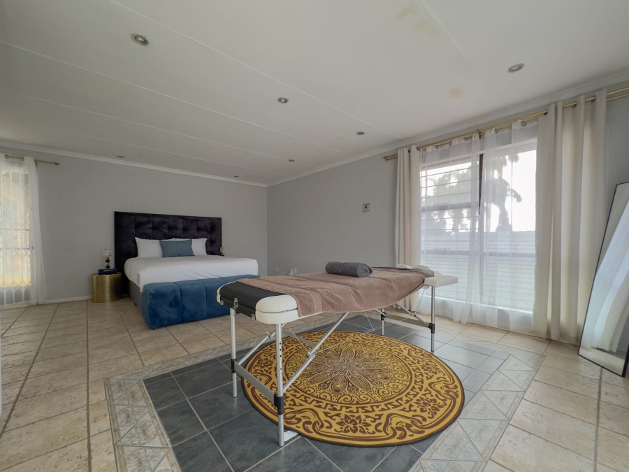 8 Bedroom Property for Sale in Newlands Gauteng