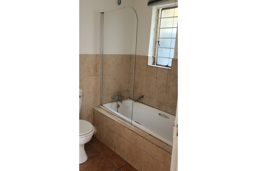 To Let 1 Bedroom Property for Rent in Clubview Gauteng