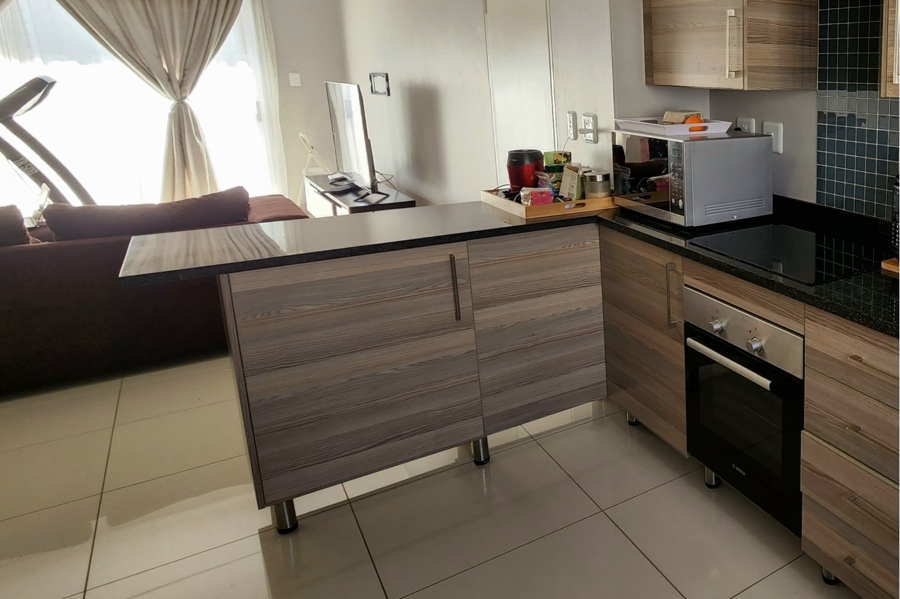 To Let 2 Bedroom Property for Rent in Blue Hills Gauteng