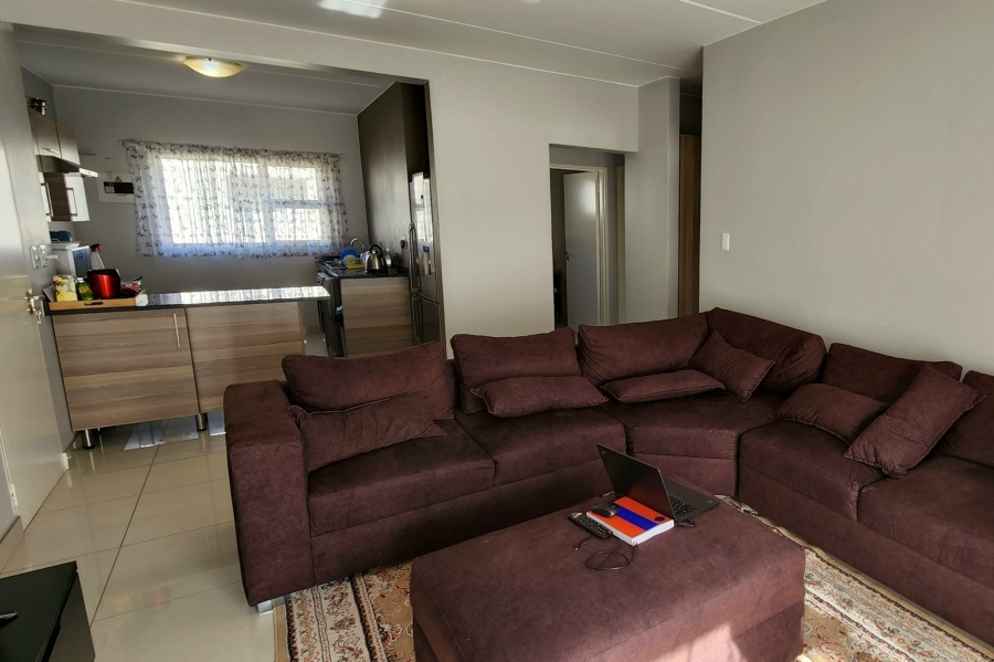 To Let 2 Bedroom Property for Rent in Blue Hills Gauteng