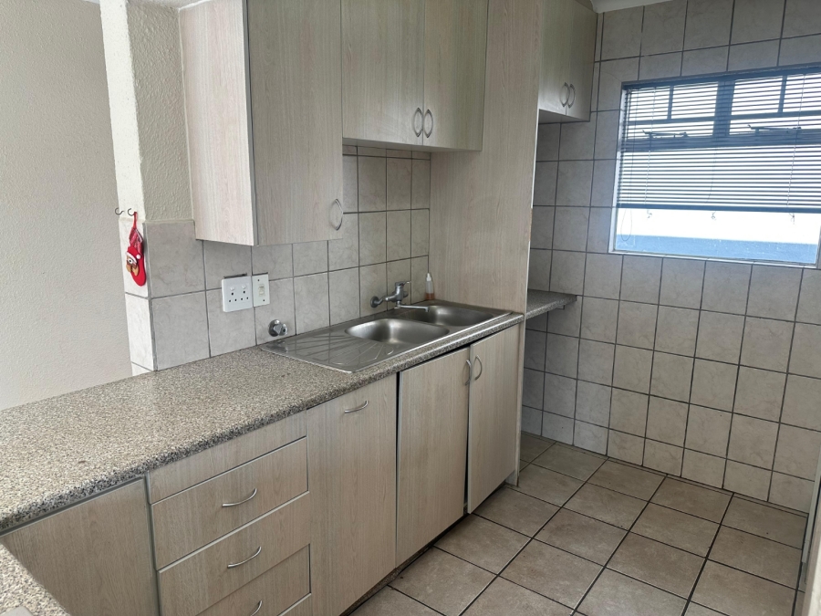 2 Bedroom Property for Sale in Clarens Park Gauteng