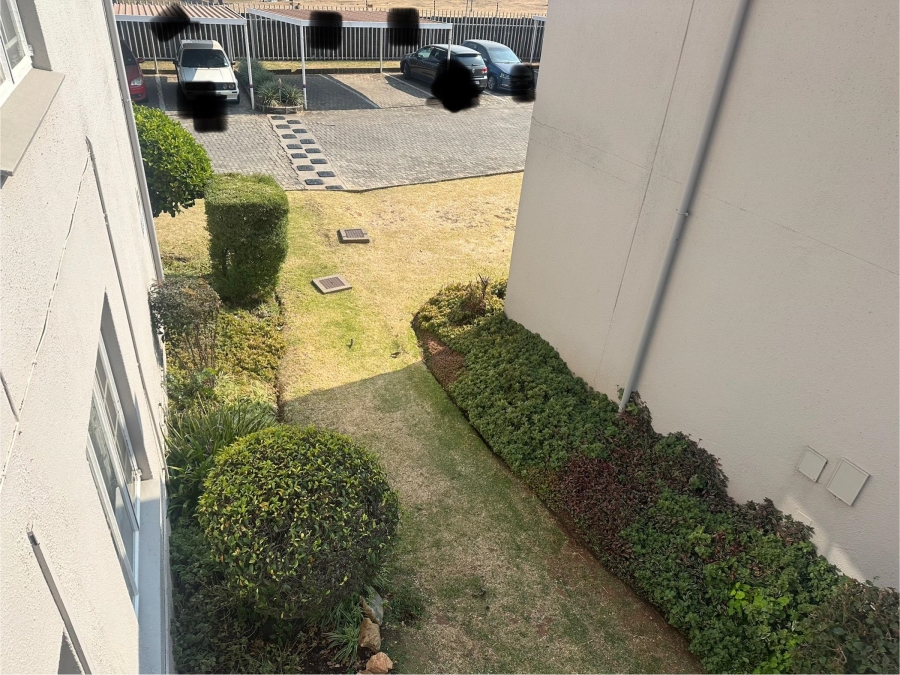 2 Bedroom Property for Sale in Clarens Park Gauteng