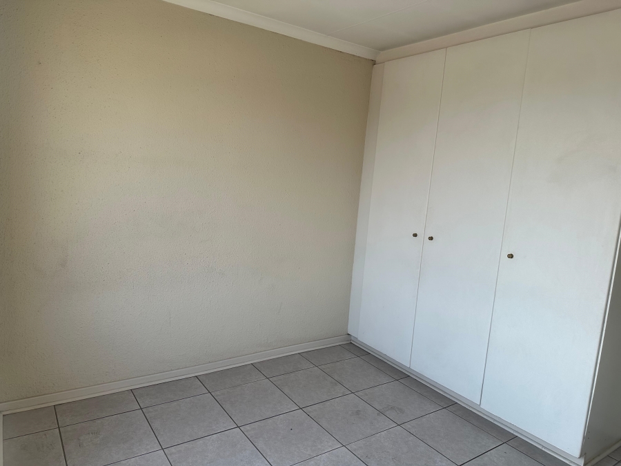 2 Bedroom Property for Sale in Clarens Park Gauteng