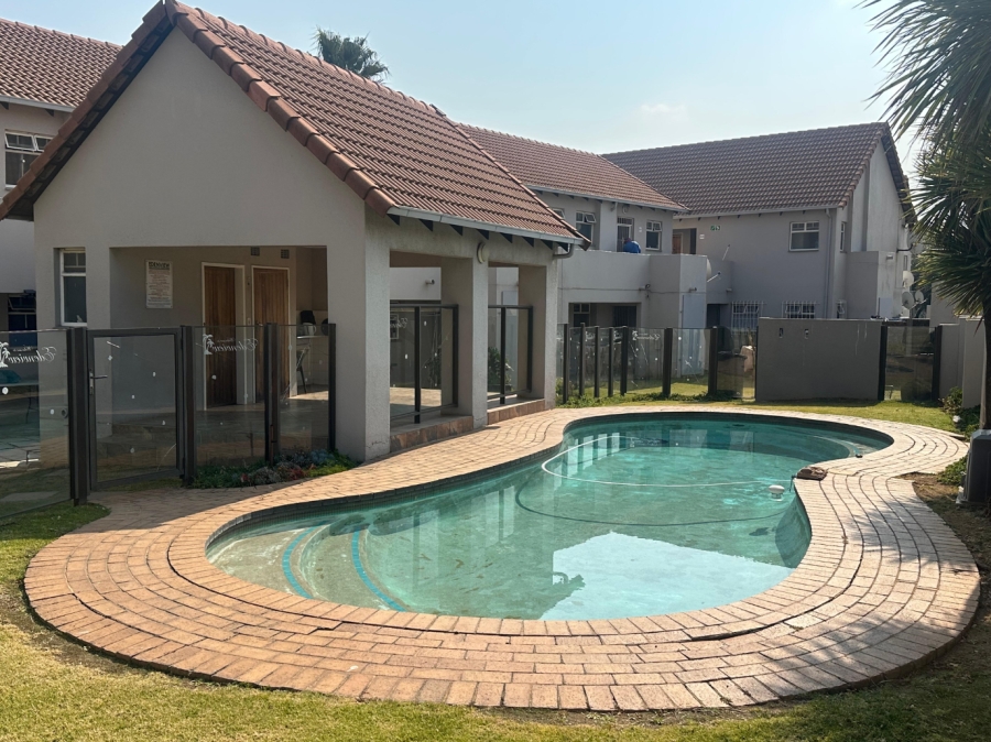 2 Bedroom Property for Sale in Clarens Park Gauteng