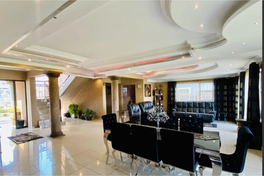 4 Bedroom Property for Sale in Helderwyk Gauteng