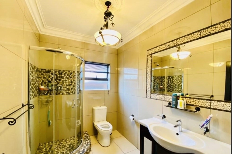 4 Bedroom Property for Sale in Helderwyk Gauteng