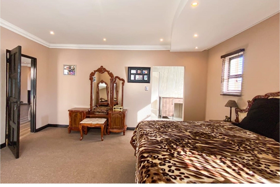 4 Bedroom Property for Sale in Helderwyk Gauteng