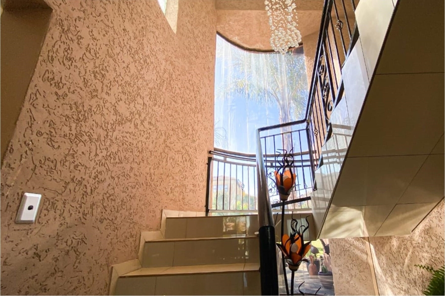 4 Bedroom Property for Sale in Helderwyk Gauteng