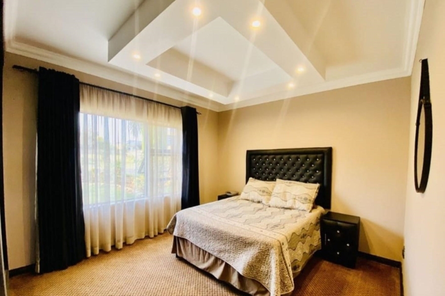 4 Bedroom Property for Sale in Helderwyk Gauteng
