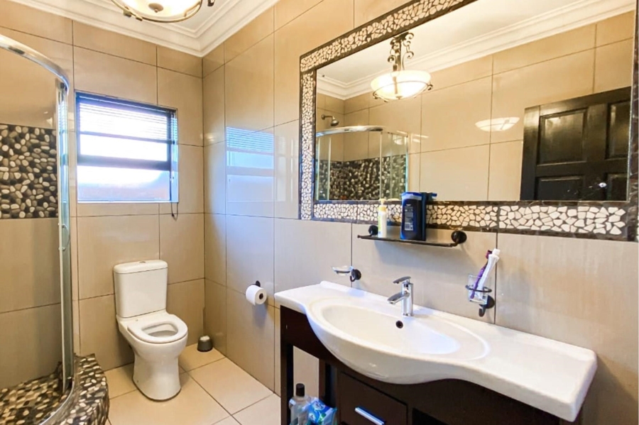 4 Bedroom Property for Sale in Helderwyk Gauteng