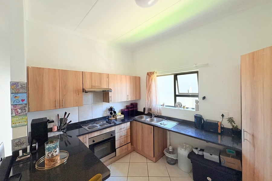 2 Bedroom Property for Sale in Goedeburg Gauteng