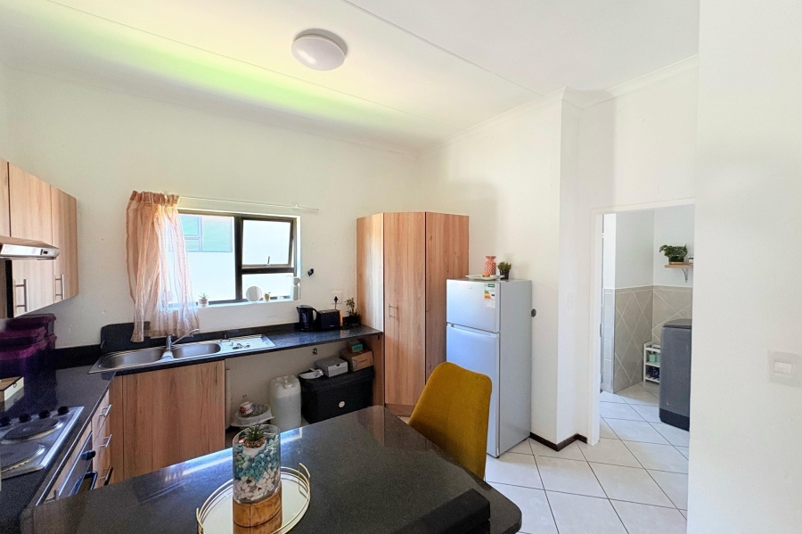 2 Bedroom Property for Sale in Goedeburg Gauteng