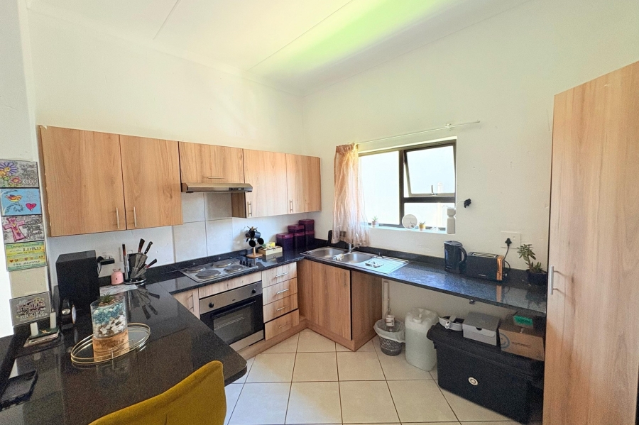 2 Bedroom Property for Sale in Goedeburg Gauteng