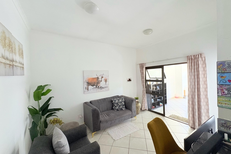 2 Bedroom Property for Sale in Goedeburg Gauteng