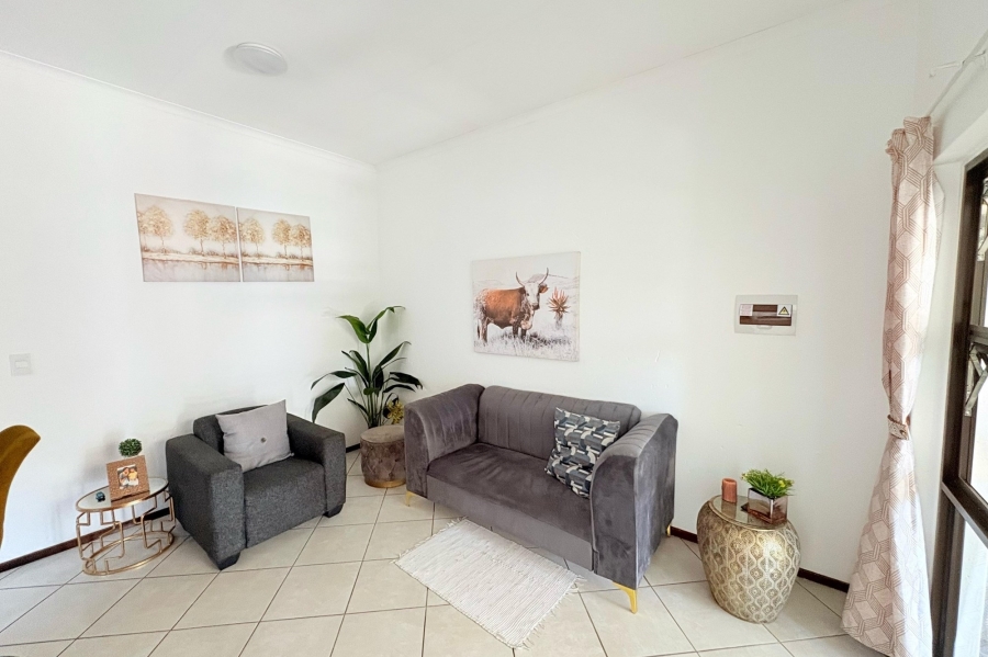 2 Bedroom Property for Sale in Goedeburg Gauteng
