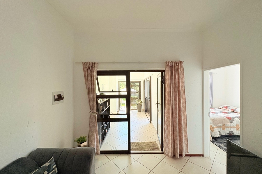 2 Bedroom Property for Sale in Goedeburg Gauteng