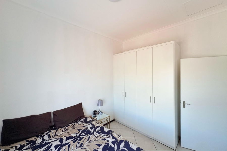 2 Bedroom Property for Sale in Goedeburg Gauteng