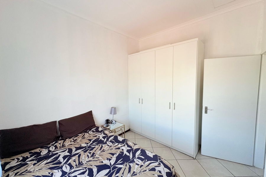 2 Bedroom Property for Sale in Goedeburg Gauteng