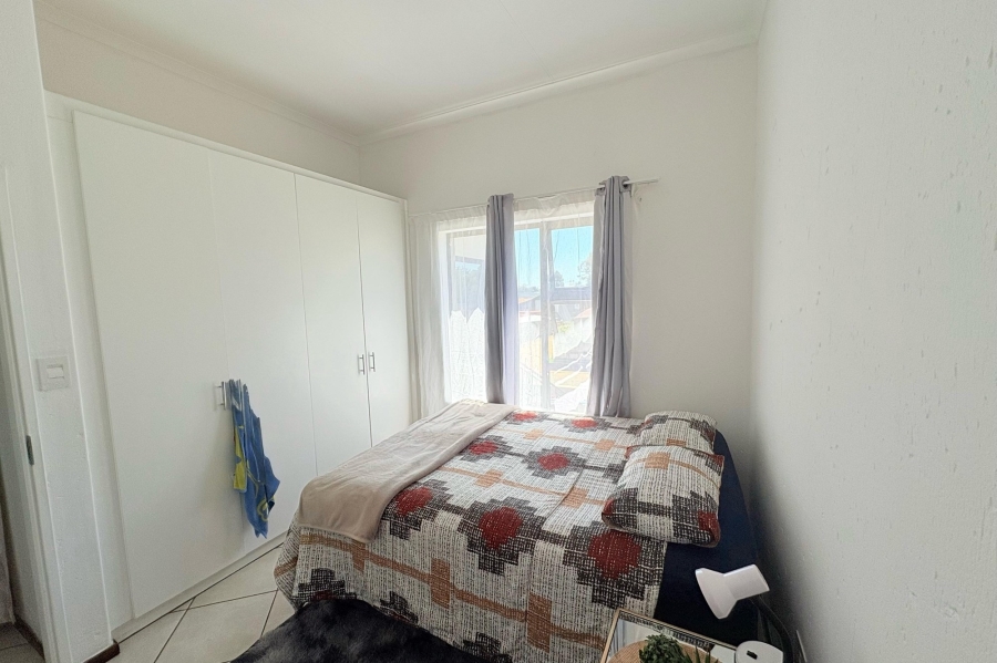 2 Bedroom Property for Sale in Goedeburg Gauteng