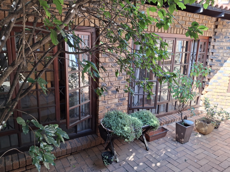 7 Bedroom Property for Sale in Meyersdal Gauteng