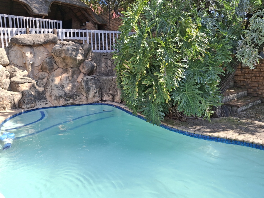 7 Bedroom Property for Sale in Meyersdal Gauteng