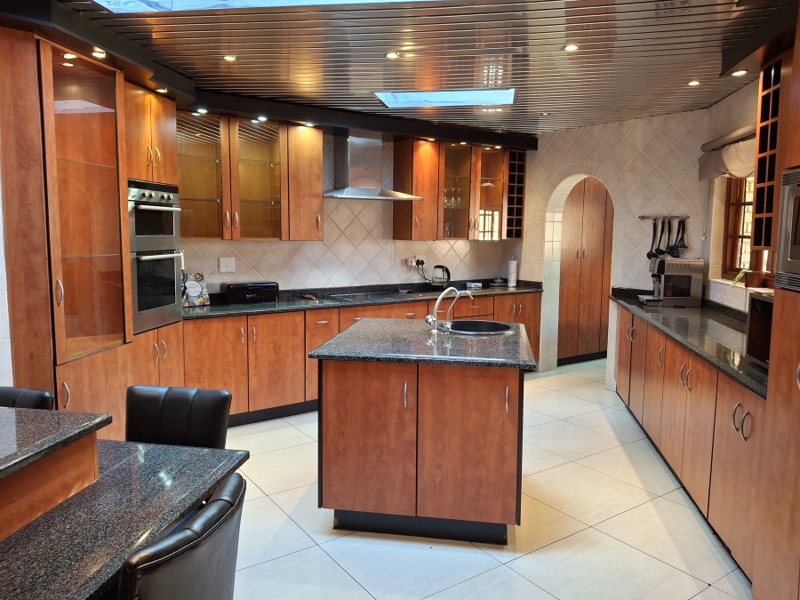 7 Bedroom Property for Sale in Meyersdal Gauteng
