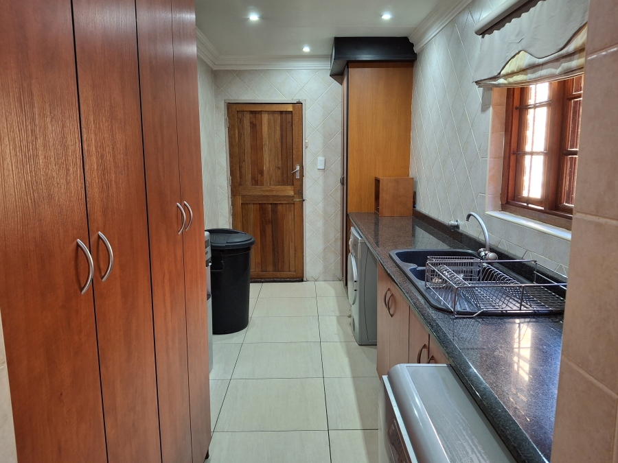 7 Bedroom Property for Sale in Meyersdal Gauteng
