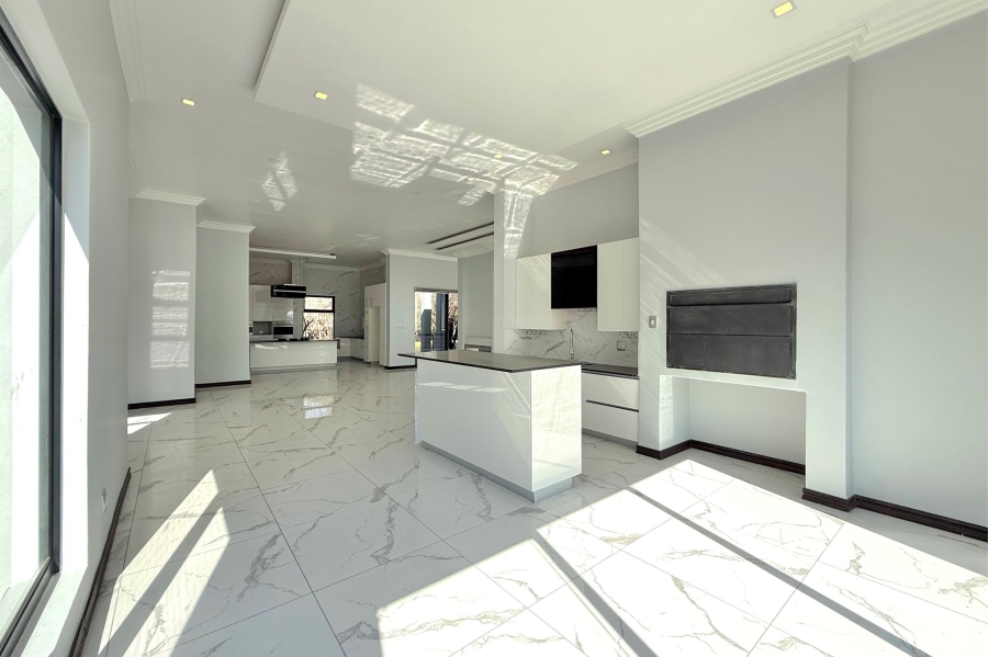 5 Bedroom Property for Sale in Steyn City Gauteng