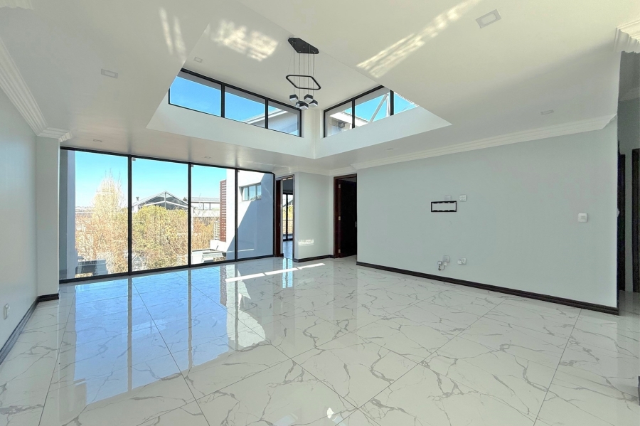 5 Bedroom Property for Sale in Steyn City Gauteng