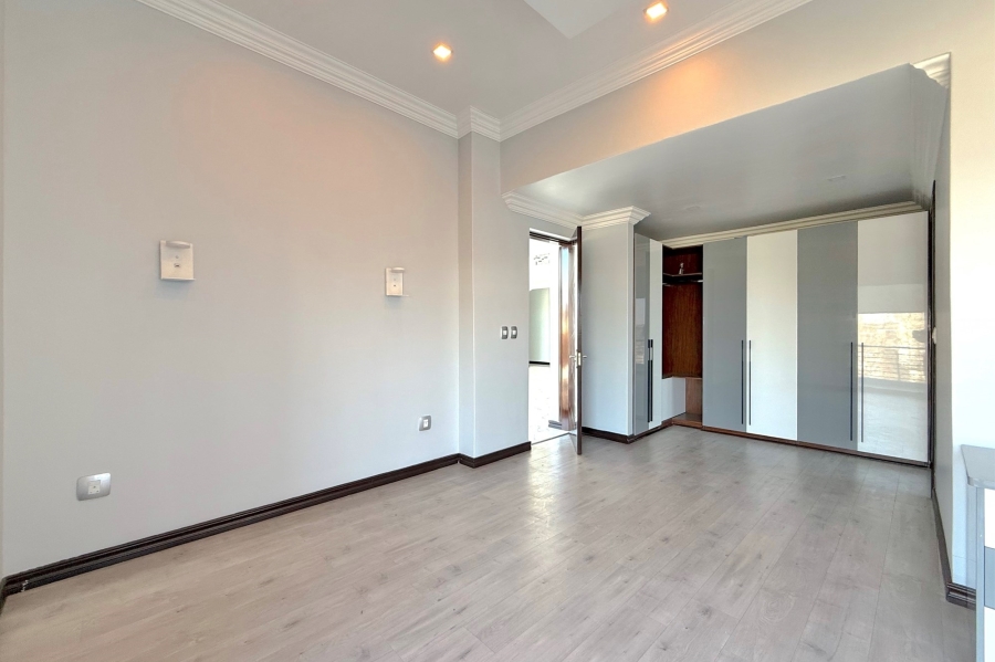 5 Bedroom Property for Sale in Steyn City Gauteng