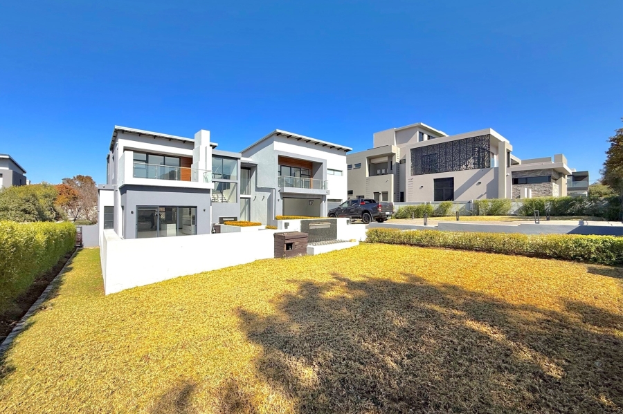 5 Bedroom Property for Sale in Steyn City Gauteng