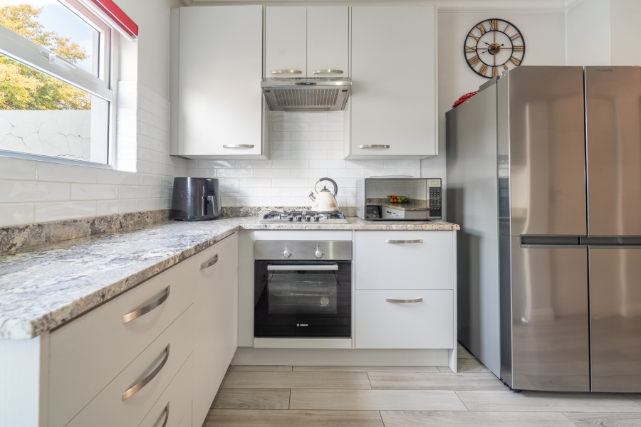 3 Bedroom Property for Sale in Bryanston Gauteng
