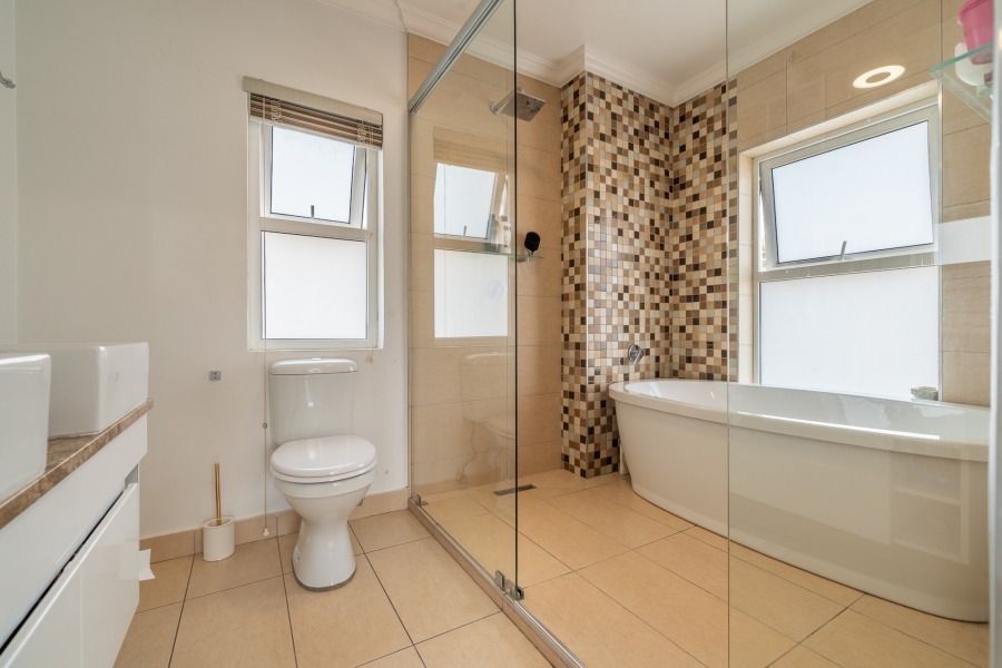 3 Bedroom Property for Sale in Bryanston Gauteng