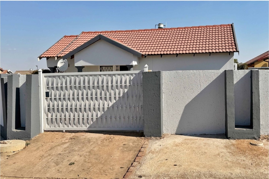2 Bedroom Property for Sale in Soshanguve VV Gauteng