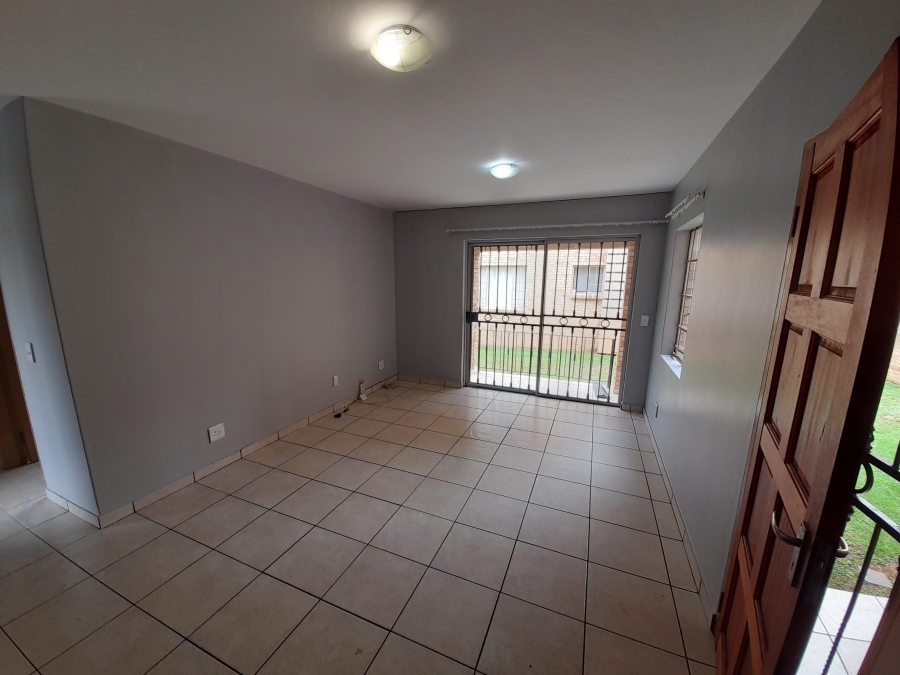 2 Bedroom Property for Sale in Vanderbijlpark SW 5 Gauteng