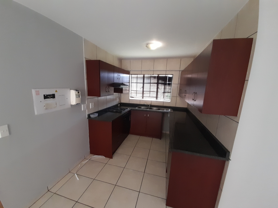 2 Bedroom Property for Sale in Vanderbijlpark SW 5 Gauteng