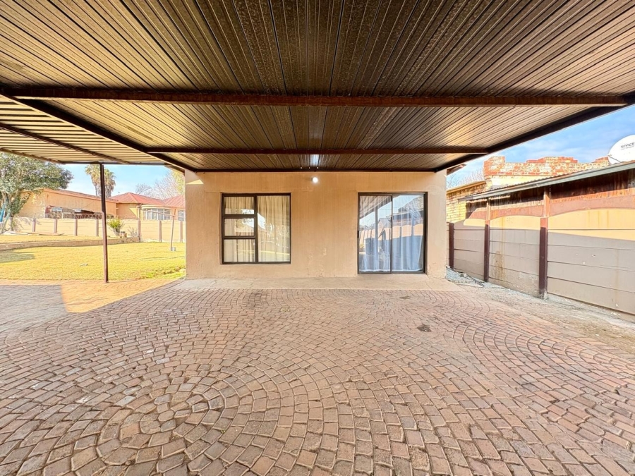 3 Bedroom Property for Sale in Brakpan Central Gauteng