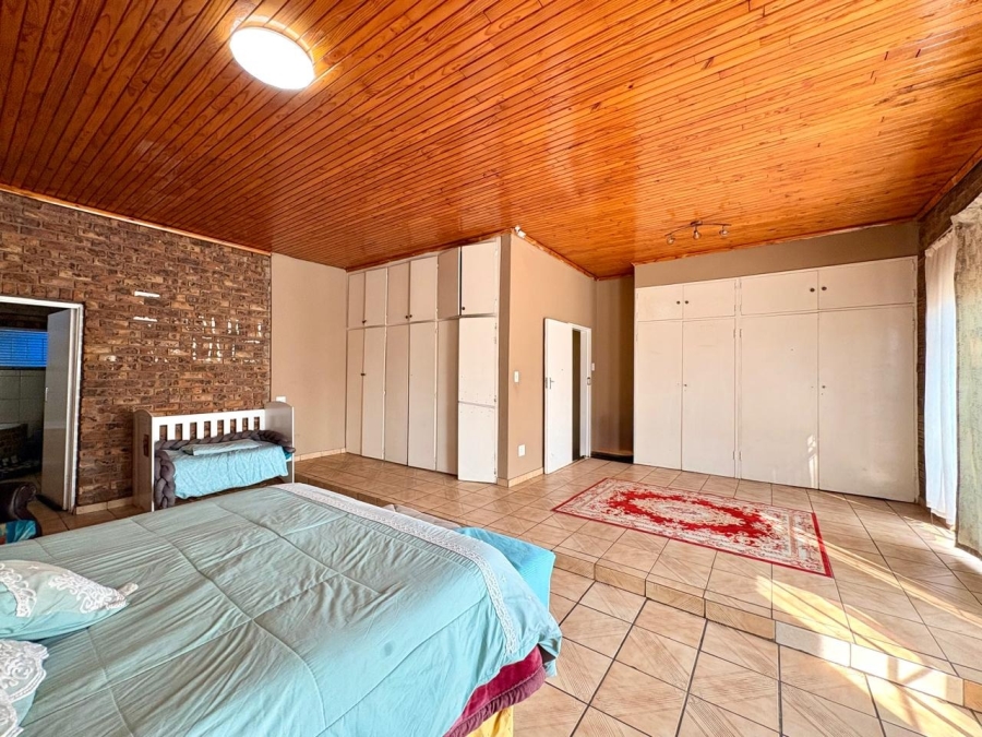 3 Bedroom Property for Sale in Brakpan Central Gauteng