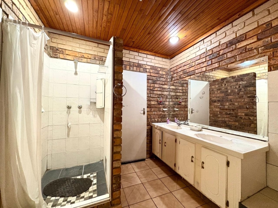 3 Bedroom Property for Sale in Brakpan Central Gauteng