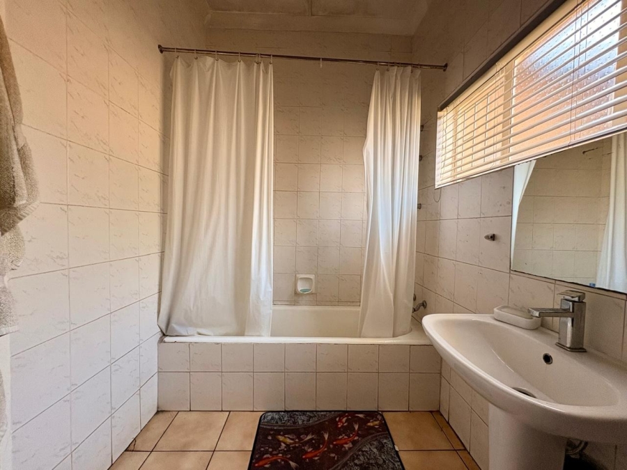 3 Bedroom Property for Sale in Brakpan Central Gauteng