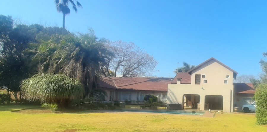 7 Bedroom Property for Sale in Bredell Gauteng